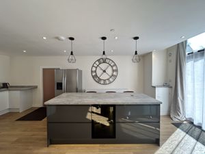 Photo 8- click for photo gallery